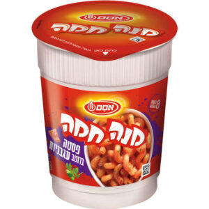מנה חמה פסטה ברוטב עגבניות